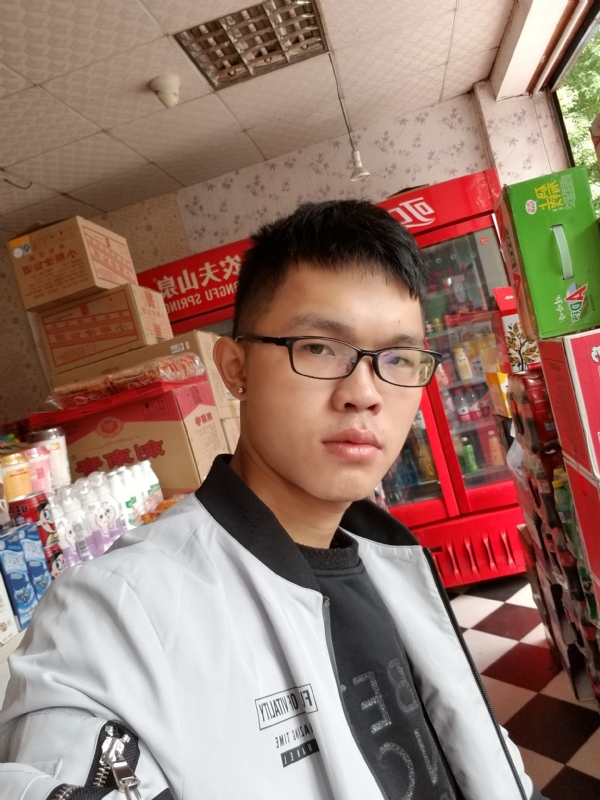 柒年的第一张照片--漳平征婚网