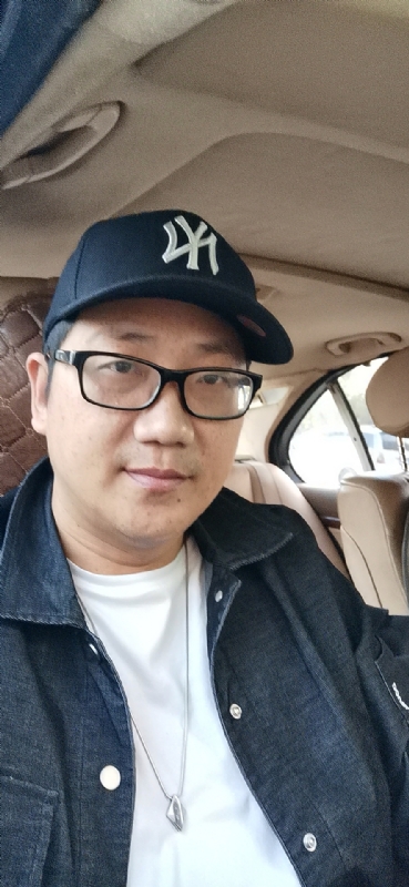 拥抱幸福的第一张照片--漳平征婚网