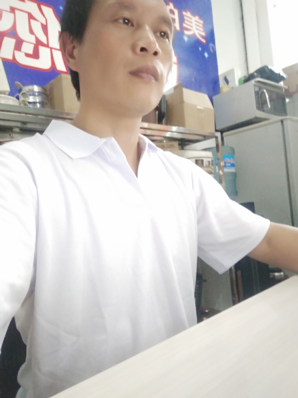 深蓝色的海的第一张照片--漳平征婚网