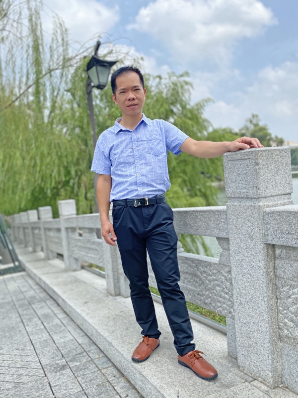 奇峰向阳的第一张照片--漳平征婚网