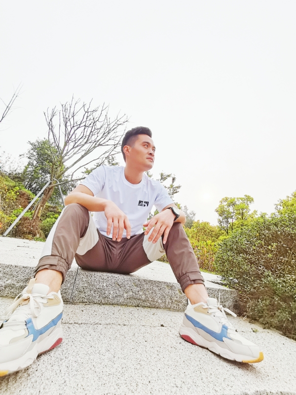 一个人，干净利落的第一张照片--漳平征婚网