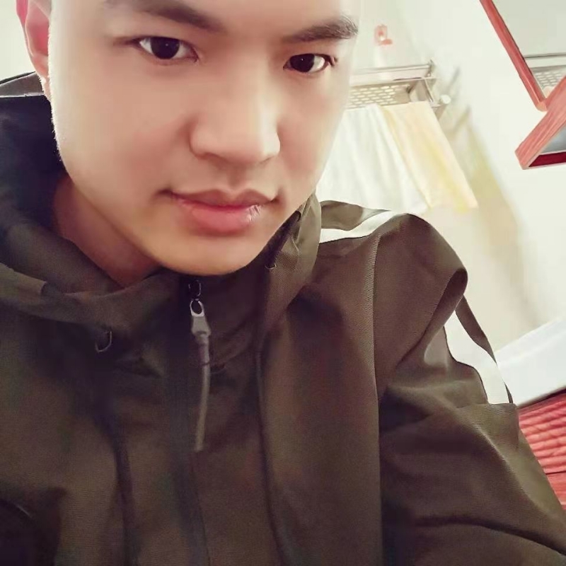 高大上的宅男的第二张照片--漳平征婚网