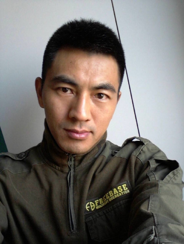 鐵血柔情的第一张照片--漳平征婚网