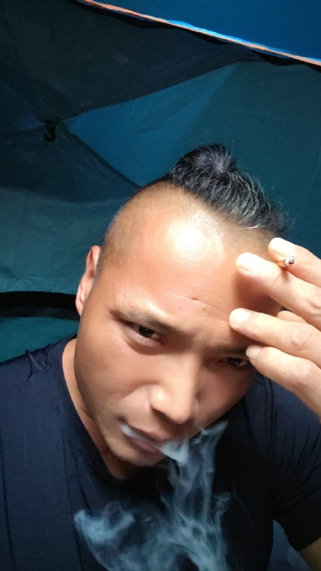 伯爵的第四张照片--漳平征婚网